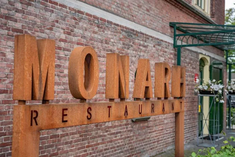Star Restaurant Monarh